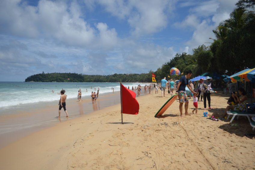 Phuket, aneb jak jsme si nezasurfovali